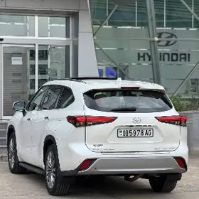 Toyota Highlander 2020