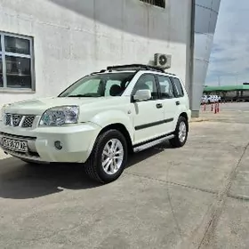Nissan X-Trail 2013