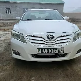 Toyota Camry 2010