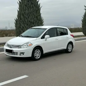Nissan Versa 2010