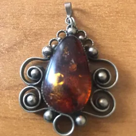 Янтарь СССР  кулон