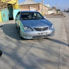 Toyota Camry 2005