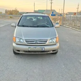 Toyota Sienna 2000