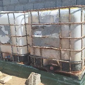 Кубовые бочки