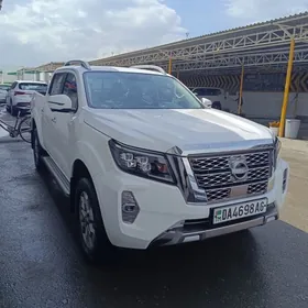 Nissan Navara 2024