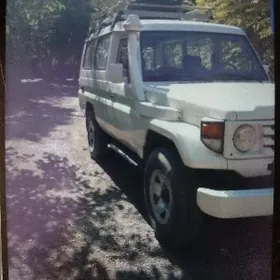 Toyota Land Cruiser 2002