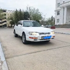 Toyota Camry 1991