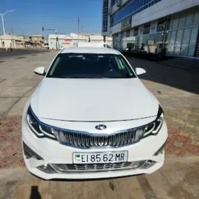Kia Optima 2020