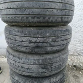 215 70 16 bridgestone