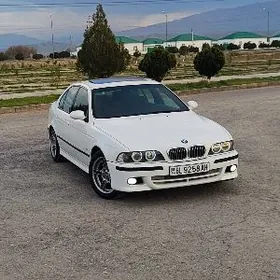 BMW E39 2001