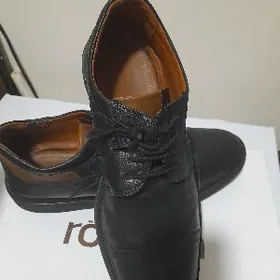 Туфли кожаные на 43-44раз.