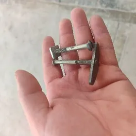 mebel berkidiiji bolt