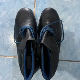 зимний ботинка