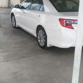 Toyota Camry 2011