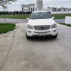 Mercedes-Benz ML350 2008