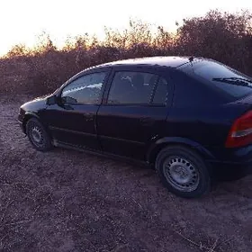 Opel Astra 2000