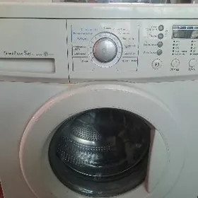 стиральная машина LG