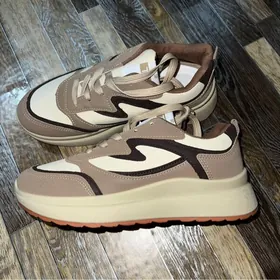 кроссовки , красовки