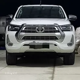 Toyota Hilux 2024