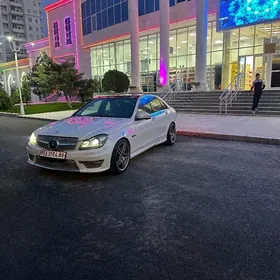 Mercedes-Benz C350 2011