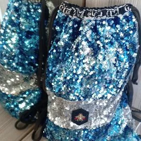 Mekdep papkalary we sumkalar