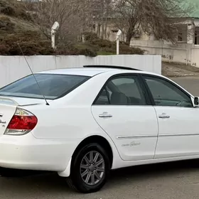Toyota Camry 2004