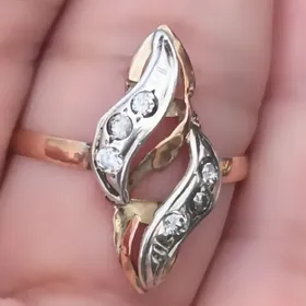 gyzyl ýúzúk gysagly