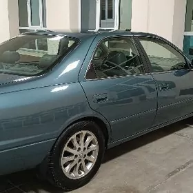 Toyota Camry 2001