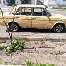 Lada 2103 1980