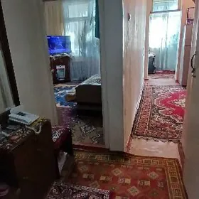 Şewçenko- Mira  1 kom 2 etaj