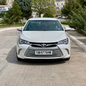 Toyota Camry 2016