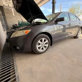 Toyota Camry 2010