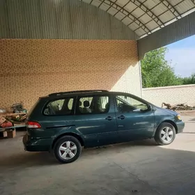 Toyota Sienna 2001