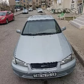 Toyota Camry 2000