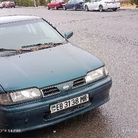 Nissan Primera 1995