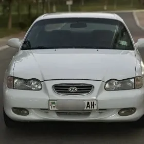 Hyundai Sonata 1997