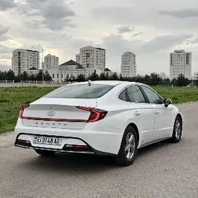 Hyundai Sonata 2022