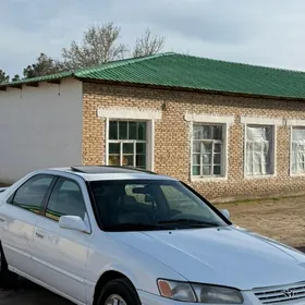 Toyota Camry 1999