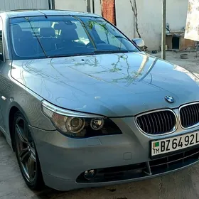 BMW E60 2003
