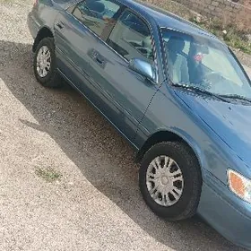 Toyota Camry 2001