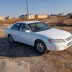 Toyota Camry 1999