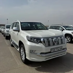 Toyota Land Cruiser Prado 2022