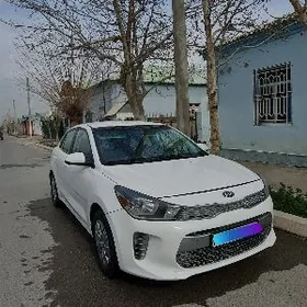 Kia Rio 2020