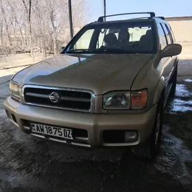 Nissan Pathfinder 2001
