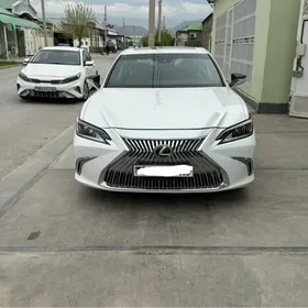Lexus ES 350 2020