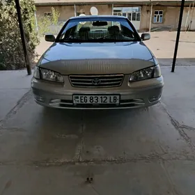 Toyota Camry 2000