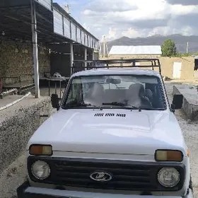 Lada Niva 2008