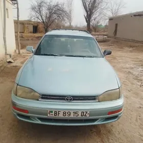 Toyota Camry 1993