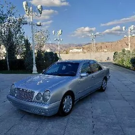 Mercedes-Benz C320 1997