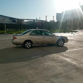 Toyota Camry 2000